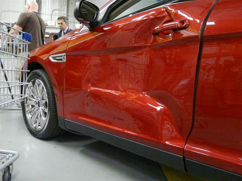 Illustration for article titled Ford Taurus Simulates Parking Lot Carnage